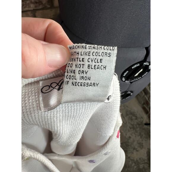 cardigan sweater pastel button detail white pink purple yellow - Picture 10 of 10